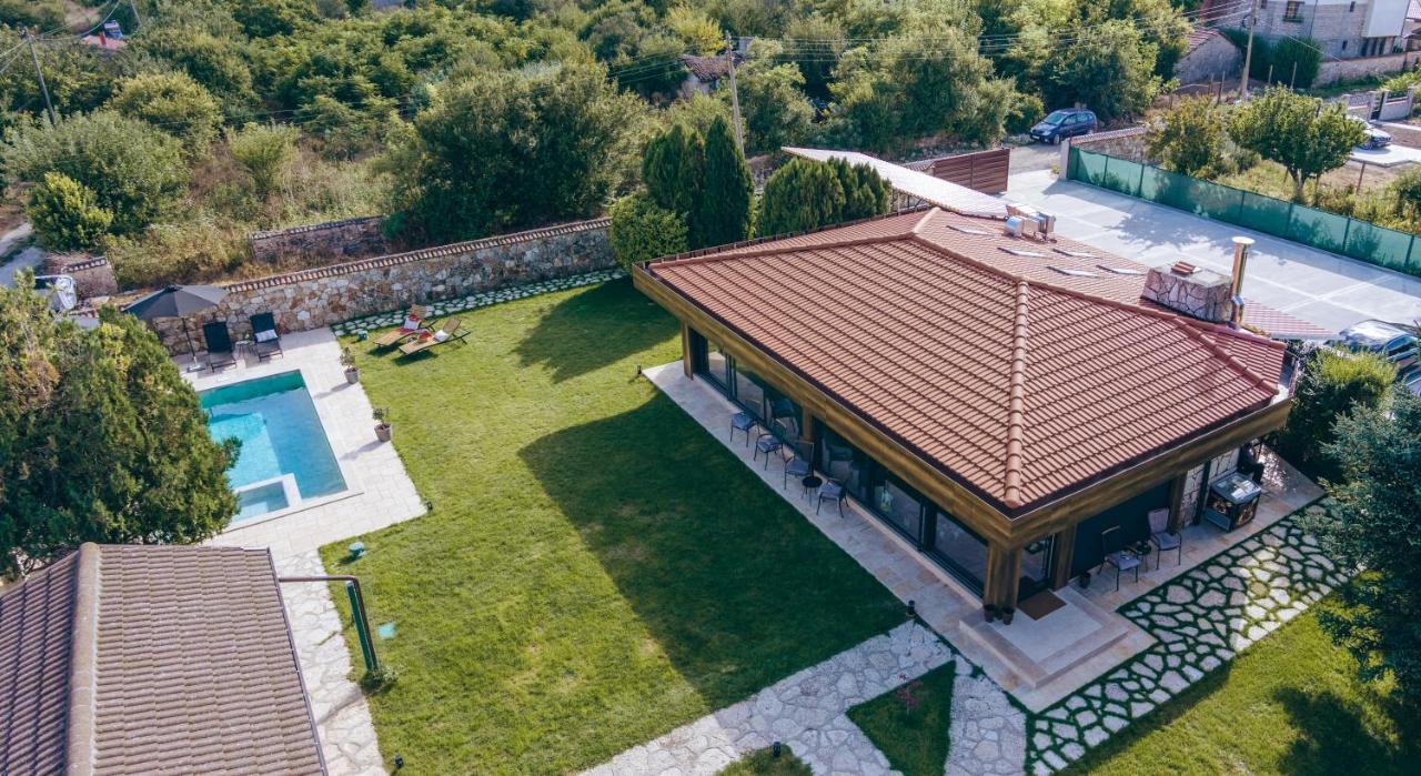 Hotel Hunters House Ezerets Экстерьер фото